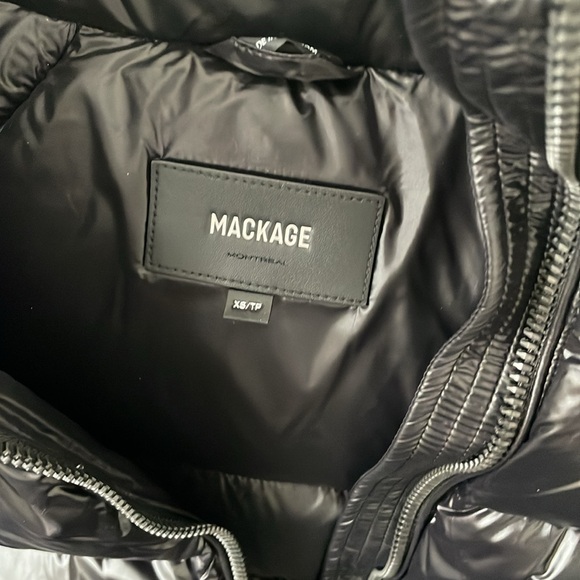 Mackage woman’s shiny black puffer coat xs - Picture 8 of 10